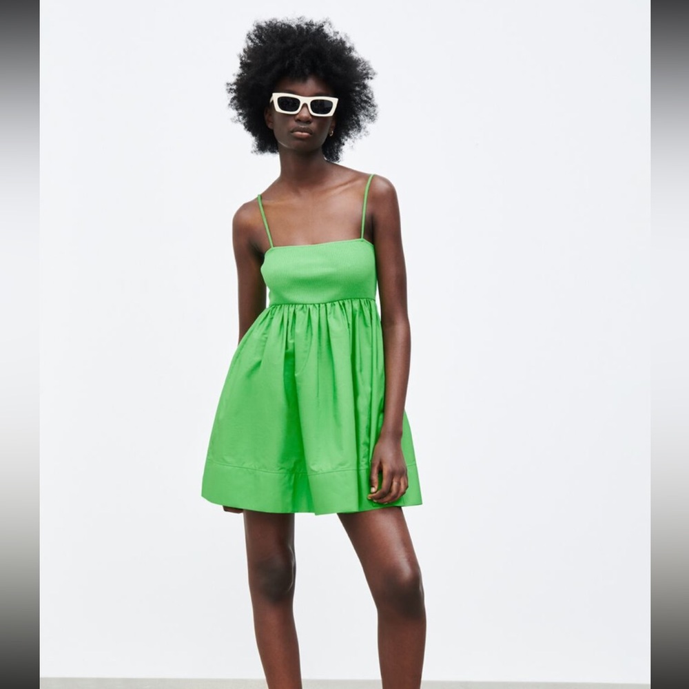 Zara green dress / size M